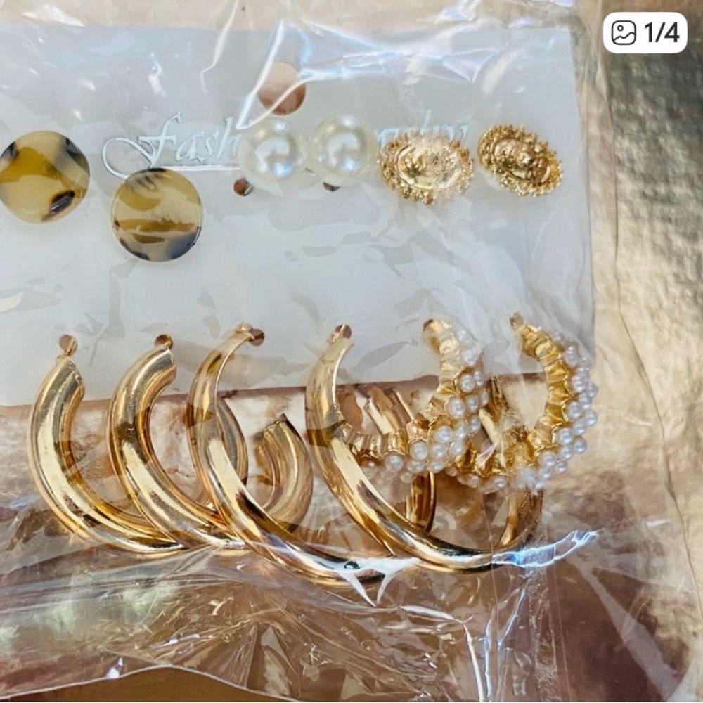 Brand New Set of 6 Gold Tone Earring💛Fashion Jewelry Collection💛